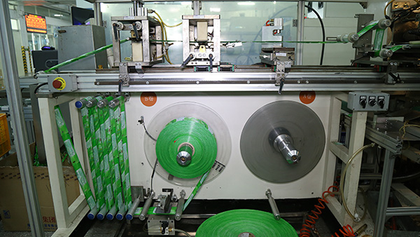 Lini Mesin Pengemas Tisu Basah