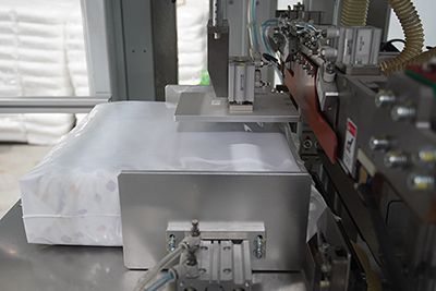 Mesin Pengemas Kemasan Premade untuk Popok Bayi